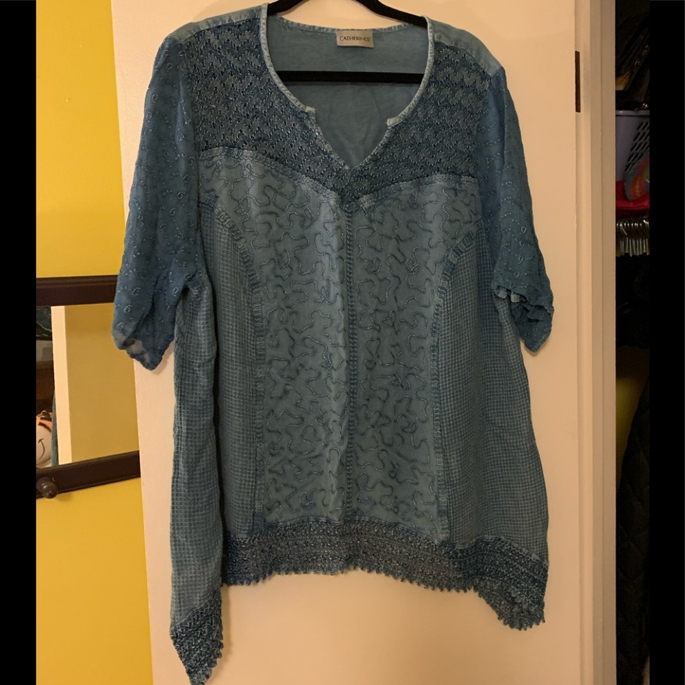 Catherine’s women’s blue detailed top. Size 22